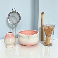 Ensemble d'outils à matcha en céramique de style chinois moderne avec bol à bec verseur, fouet à thé, support pour Chasen 100 brins, emballage en boîte couleur