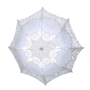 Commercio all'ingrosso bianco avorio manico in legno creativo mestiere ombrellone puntelli di nozze decorazione sposa ombrelli in pizzo