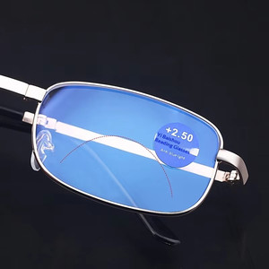 Nouvelles <span class=keywords><strong>Lunettes</strong></span> Presbyopes Unisexe à Double Éclairage avec Protection Anti-Lumière Bleue, Pliables et Portables, Boîte Incluse, Couleurs Or/Noir, Design Carré - Product Image 3