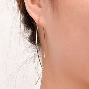 Pendientes Largos Colgantes de Moda para Mujer, Diseño Simple con Cadena de Serpiente y Borlas, Joyería Brinco Bijoux - Product Image 1