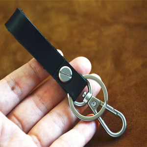 Minimalist Genuine Leather <b>Car</b> Keychain – Head Layer Cowhide Strap with Metal <b>Hook</b>, Custom Logo Engraving Available - Product Image 2