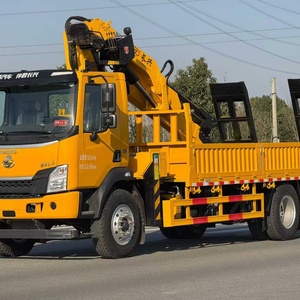 Grúa de Camión de 8 Toneladas 4x2 con Pluma Curva de 5.2 Metros, Grúa Montada en Camión con Caja de Carga, Garantía Gratuita en el Extranjero, Directo de Fábrica - Product Image 3