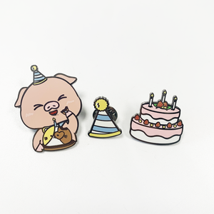 Kunshan cao quý <span class=keywords><strong>Pin</strong></span> huy hiệu tùy chỉnh bánh thiết kế kim loại trâm cài quà tặng dễ thương <span class=keywords><strong>Pin</strong></span> mềm cứng men cổ áo <span class=keywords><strong>Pin</strong></span> - Product Image 4