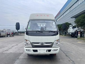 Camion-citerne Foton 4x2 de petite capacité pour le transport de carburant, d'huile, de diesel, d'essence, de GNC, de GPL à vendre - Product Image 2