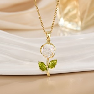 Collane di lusso per ragazze in rame e zircone con fiori colorati a <span class=keywords><strong>tulipano</strong></span> rosa ciondolo per san valentino da donna regalo <span class=keywords><strong>collana</strong></span> di fiori ad uno strato - Product Image 2