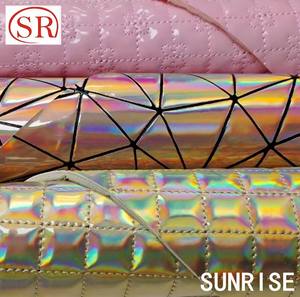 Cuir pailleté tissu irisé PU Faux cuir artificiel PU pour femmes chaussures 3D réfléchissant <span class=keywords><strong>roi</strong></span> <span class=keywords><strong>Lion</strong></span> tissé - Product Image 3