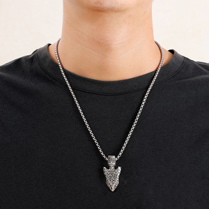 Collar Geométrico de Acero Inoxidable con Colgante de Flecha Vikinga yunnique, Joyería Unisex de Estilo Urbano - Product Image 4
