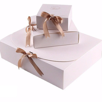 Vente en gros mini boîte en papier kraft blanc noir boîte cadeau carrée boîte d'emballage cadeau bonbons au chocolat avec nœud de ruban