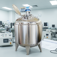 Cuve de mélange industrielle en acier inoxydable avec agitateur, réservoir réacteur pour le traitement de produits chimiques, alimentaires, de boissons et liquides