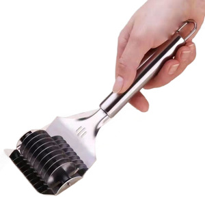 Cortador de fideos manual de acero inoxidable para uso doméstico en la cocina con ajustes de ancho regulables - Product Image 5