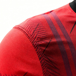 Jersey Sepak Bola Blok Warna Merah dan Hitam dengan Nomor Cetak, Jersey Latihan dan Pertandingan, Elemen Tim dan Klub - Product Image 4