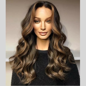 Platine Blonde Dentelle Soie Perruque Super Naturel 100% Vierge Européenne Cuticule Alignée <span class=keywords><strong>Cheveux</strong></span> Soie Top Lace Front Perruques avec <span class=keywords><strong>Racine</strong></span> Sombre - Product Image 4