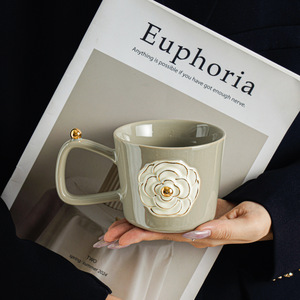 Taza <span class=keywords><strong>de</strong></span> cerámica <span class=keywords><strong>de</strong></span> gama alta Vintage <span class=keywords><strong>de</strong></span> estilo moderno con <span class=keywords><strong>diseño</strong></span> Original <span class=keywords><strong>de</strong></span> Camelia Taza <span class=keywords><strong>de</strong></span> café <span class=keywords><strong>de</strong></span> oficina diseñada <span class=keywords><strong>para</strong></span> mujeres - Product Image 1