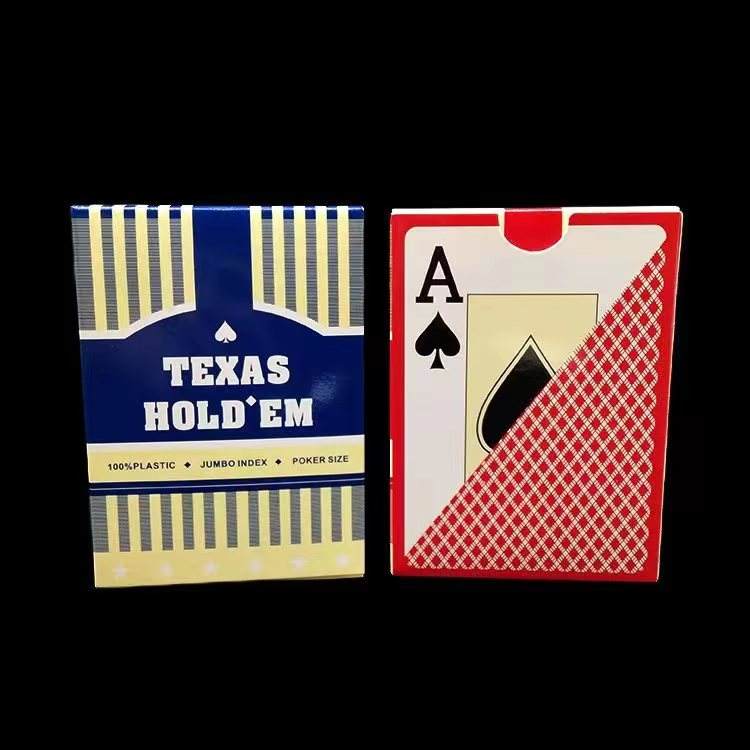 Póker plástico de las cartas que juegan