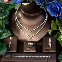 Parure de bijoux style vintage : collier et boucles d'oreilles délicates, effet visage affiné, zircon cubique, unique, pour mariée, mariage S-82