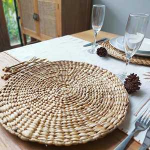 Manteles Individuales de Jacinto de Agua Tejidos a Mano, Ecológicos, Antideslizantes y Duraderos, Decoración para Comedor, Cocina y Cafetería - Product Image 1