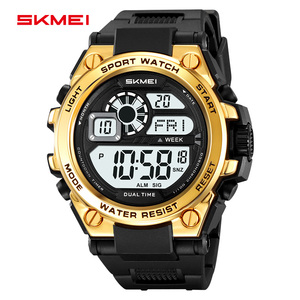 Montre de sport numérique SKMEI 2318 pour l'escalade, la course à pied et le fitness, avec options de couleurs, résistante à l'<span class=keywords><strong>eau</strong></span> 50 m - Product Image 1