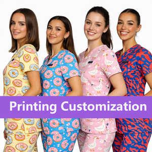 NIAAHINN – Tenues d'infirmières personnalisées en gros, ensembles de blouses et pantalons de travail (jogger) OEM pour hôpitaux, fournisseur de tenues médicales réutilisables en coton imprimé floral - Product Image 2