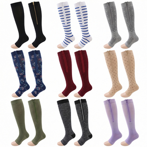 OEM 맞춤형 무릎 높이 오픈토 압박 양말 20-30mmHg 남녀공용 압박 스타킹 - Product Image 3