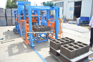 Venta Directa de Fábrica, Máquina para Hacer Bloques de Hormigón QT4-15, Maquinaria Automática para Fabricar Ladrillos de Cemento, Mejor Precio - Product Image 2