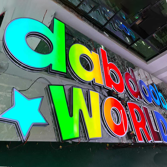 Customized Illuminated Liquid Actylic 3D RGB Full Color Light up LED Logo Letter Sign for Business Outdoor Signage