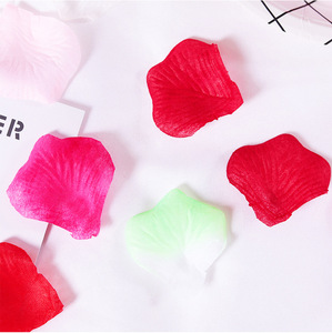5500 pièces 0.5kg pétales <span class=keywords><strong>de</strong></span> Rose en soie rouge foncé pour la Saint-Valentin <span class=keywords><strong>nuit</strong></span> romantique proposition <span class=keywords><strong>de</strong></span> mariage anniversaire décorations <span class=keywords><strong>de</strong></span> fleurs - Product Image 5
