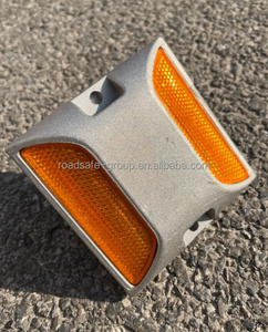Marcador de Seguridad Vial de Aluminio Tipo Ojo de Gato, Reflectante, Económico, para Pavimento - Product Image 3
