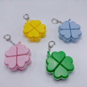 Wholesale Creative 3D Printed Four-Leaf Toy Click Stress Relief Keychain Mini Lucky Desktop Decor <b>Ornament</b> for <b>Family</b> Children - Product Image 3