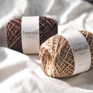 Fil à crocheter YARNA Biscuit (150g) de haute qualité, écologique, luxueux, doux, coloré, pour la maison, les loisirs créatifs, les cadeaux, le bricolage, chaleureux - Product Image 4