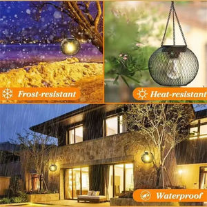 Lanterna Solare Vintage in Metallo Nero con Design a Griglia, Luce LED da Esterno per Giardino, Lanterna a Vento per Feste e Atmosfera - Product Image 3