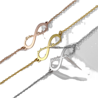 Bracelet personnalisé en acier inoxydable plaqué argent, chaîne tendance et pendentif cœur avec gravure de nom de famille pour couple