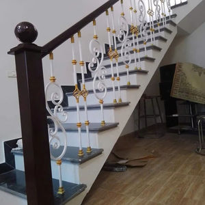 บันไดเหล็กเกรดอุตสาหกรรม ผลิตจากเหล็กแข็งขนาด 14x14 มม. พร้อมการตกแต่งคุณภาพสูง ผลิตในเวียดนาม - Product Image 1