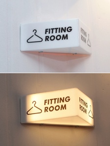 Ba Mặt góc quảng cáo nhỏ trong nhà dẫn <span class=keywords><strong>lightbox</strong></span> thiết kế chống thấm nước cho xe buýt dừng/vỉa hè hiển thị ba mặt ngoài trời - Product Image 2
