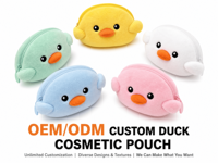Nouvelle trousse de maquillage en peluche en forme de canard, OEM ODM, sac à maquillage portable mignon en forme de caneton, organiseur de rouge à lèvres, sac en peluche personnalisé, cadeau promotionnel