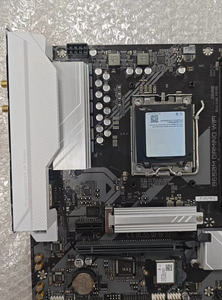 เมนบอร์ดสำหรับเล่นเกม B650M GAMING WIFI PCIe4.0 รองรับช่องเสียบ M.2 รองรับ CPU 7000 รองรับแรม DDR5 รองรับซ็อกเก็ต AM5 เมนบอร์ด B650 - Product Image 3