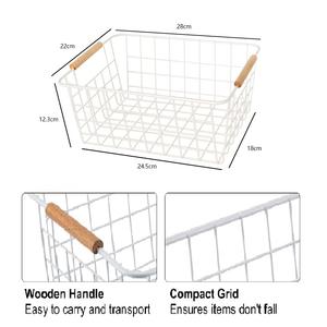 Cestino Portaoggetti in Ferro con Manico in Legno Design Multifunzionale Ecologico per Cucina e Bagno Conservazione Alimenti - Product Image 4