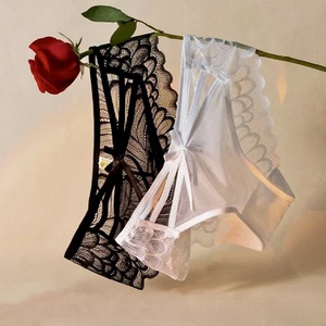 <span class=keywords><strong>Lingerie</strong></span> féminine attrayante avec broderies transparentes et tangas G-string - Product Image 5