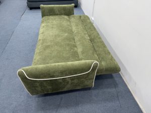 Sofá Cama Moderno de Tela, Dos Plazas, Brazos Curvos, Respaldo Acolchado, Patas Metálicas, Muebles para Sala de Estar - Product Image 2