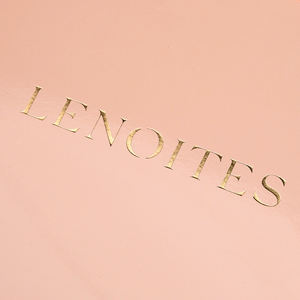 Özel lüks altın folyo Logo alışveriş çantaları çevre dostu mat Finish kozmetik ve giysiler ambalaj için kişiselleştirilmiş - Product Image 5