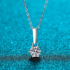 Explosif S925 Sterling Silver Moissanite Pendentif Femme Classique Six Griffes Usine En Gros - Product Image 3