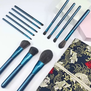 12 Uds. Pinceles <span class=keywords><strong>de</strong></span> maquillaje vegano con mango azul brillante, <span class=keywords><strong>brocha</strong></span> <span class=keywords><strong>de</strong></span> difusión para rubor, <span class=keywords><strong>brocha</strong></span> para sombra <span class=keywords><strong>de</strong></span> ojos, Kit <span class=keywords><strong>de</strong></span> herramientas cosméticas para mezclar belleza - Product Image 4