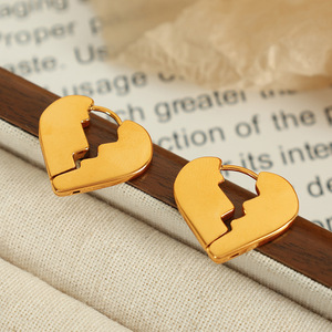 Heart-Shaped <b>Huggie</b> Earrings Gold Zinc Alloy Fashion Jewelry For Women - Product Image 2