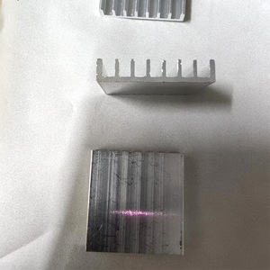 Radiador de perfil de aluminio 6063, 25mm de ancho, 5mm de altura, cualquier longitud, disipación de calor para componentes electrónicos, oxidación superficial - Product Image 1