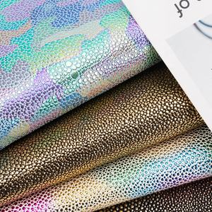 ม้วนหนังเทียมลายนูนผิวปลากระเบนมุกไล่ระดับสีโฮโลแกรมสำหรับทำรองเท้าแบบทำมือ - Product Image 2