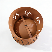 Brasero rond en fer avec découpes décoratives et grille de cuisson pour terrasse extérieure, jardin et camping
