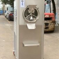 Commerciële automatische ijsmachine voor hard ijs, met ronde vorm en acryl zijdeur voor dessertzaken