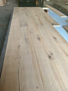 Plancher en chêne de qualité commerciale pour la maison, revêtement de sol en bois d'ingénierie pour les intérieurs résidentiels et de bureaux - Product Image 2