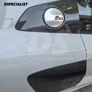 Panneaux de porte en fibre de carbone de style OEM <span class=keywords><strong>4</strong></span> pièces pour plaque de lame latérale <span class=keywords><strong>Audi</strong></span> <span class=keywords><strong>R8</strong></span> Gen1 - Product Image 5