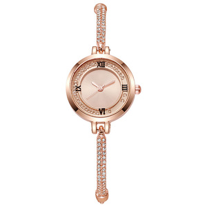 Montre Femme 2026 à Cadran Rond et Bracelet Tressé, Style Élégant - Product Image 4