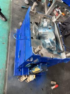 Khuôn nhựa ép phun ô tô, vỏ tay nắm cửa sau xe HONDA WAVE 125 2023 - Product Image 3